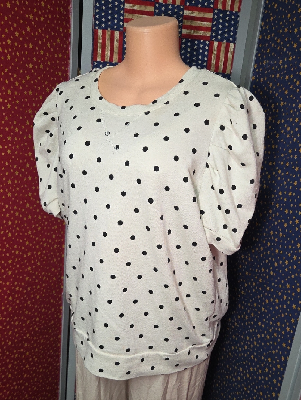 Who What Wear White Polka Dot Puff-Sleeve Tee
